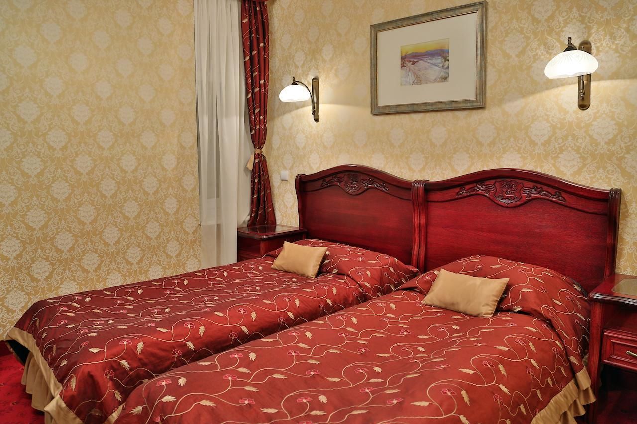 Отели типа «постель и завтрак» Willa Pod Zamkiem Рын-8